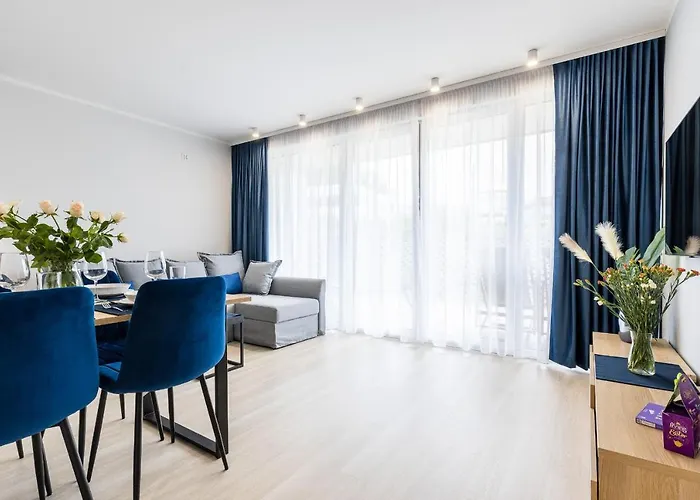 Nr 5 Cetniewo Osada, Wladyslawowo, Duzy Taras, Parking Podziemny * Władysławowo