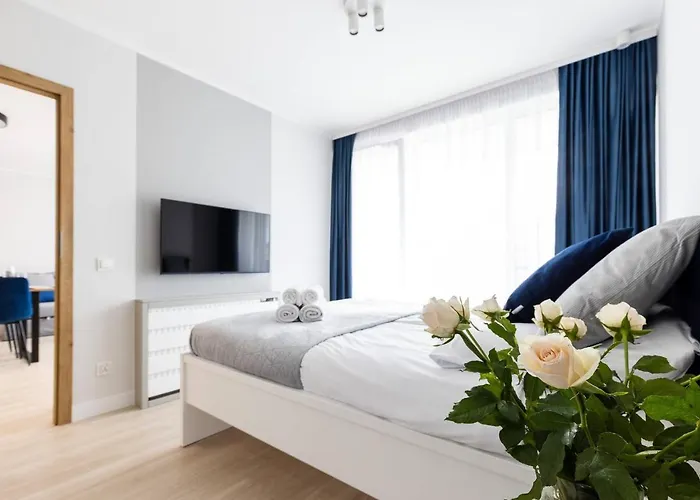 Nr 5 Cetniewo Osada, Wladyslawowo, Duzy Taras, Parking Podziemny *